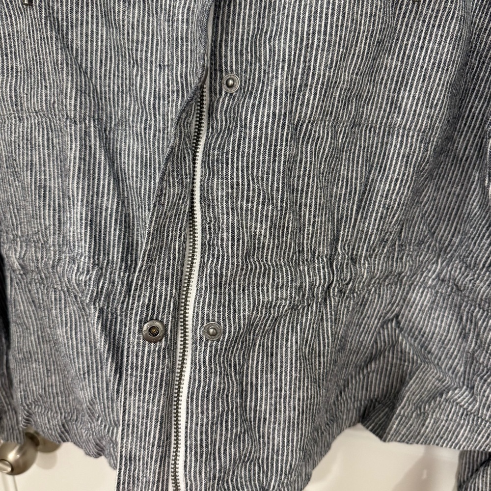 LOFT Striped Gray Linen Blend lightweight Jacket Size Large Fall Travel Coastal - Picture 6 of 8